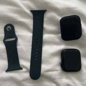 BRAND NEW UNISEX APPLE WATCH